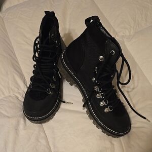 Black Lace-Up Women's Boots..Cool Planet By Steve Madden